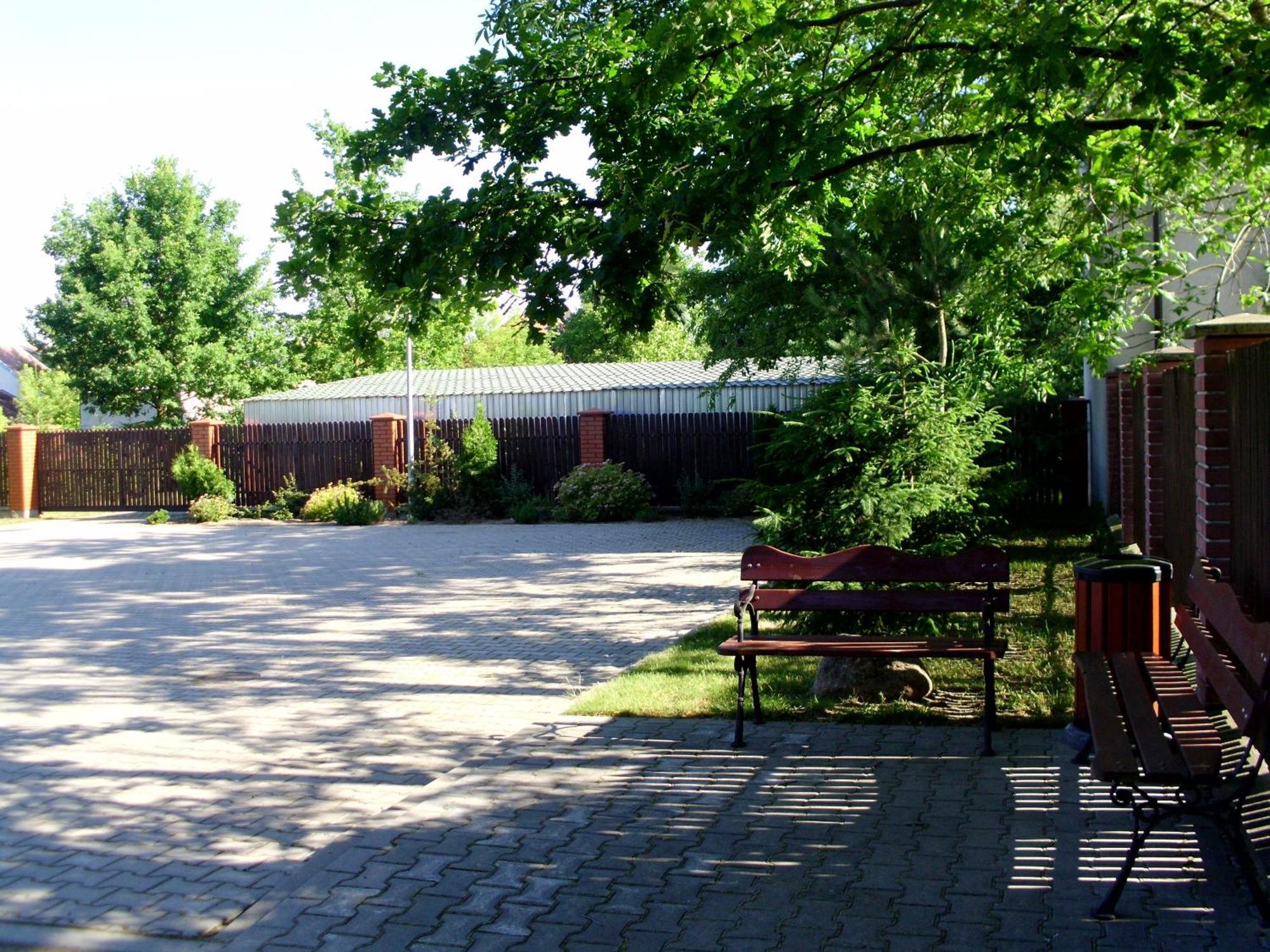 Zajazd Ustronie Piaseczno  Exterior photo